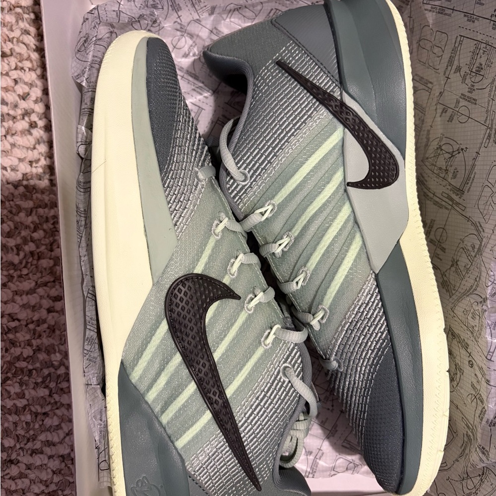 Sabina Men’s Gray and Light Green Athletic Sneakers